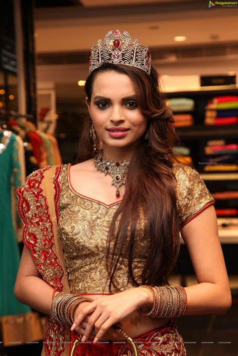 gail d silva biography of christopher