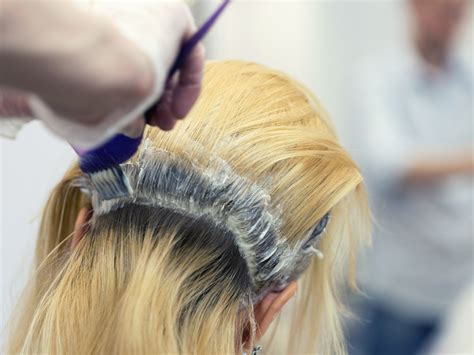 gambar bleaching rambut wanita