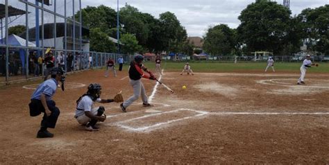 GAMBAR LAPANGAN SOFTBALL - Gambar Lapangan Softball Beserta Keterangannya