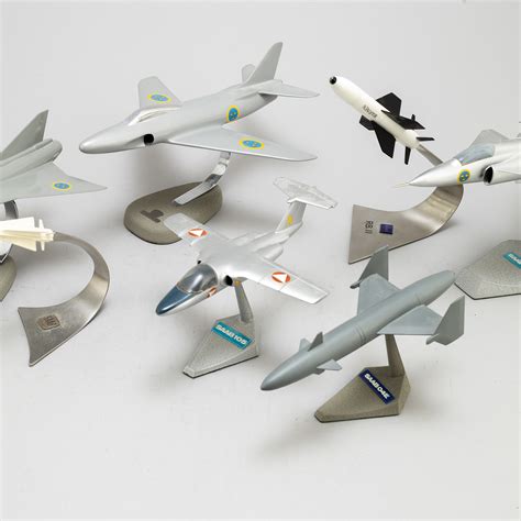 gamla flygplansmodeller