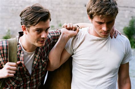 garrett hedlund nude