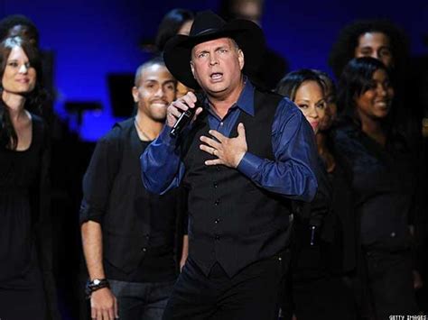 garth brooks lgbt