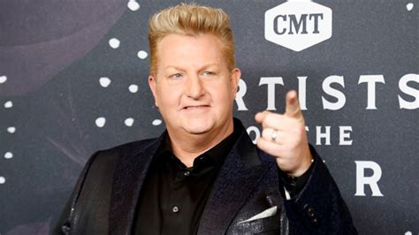 gary levox biography