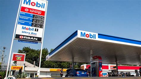 gasolinera mobil francisco de orellana biography