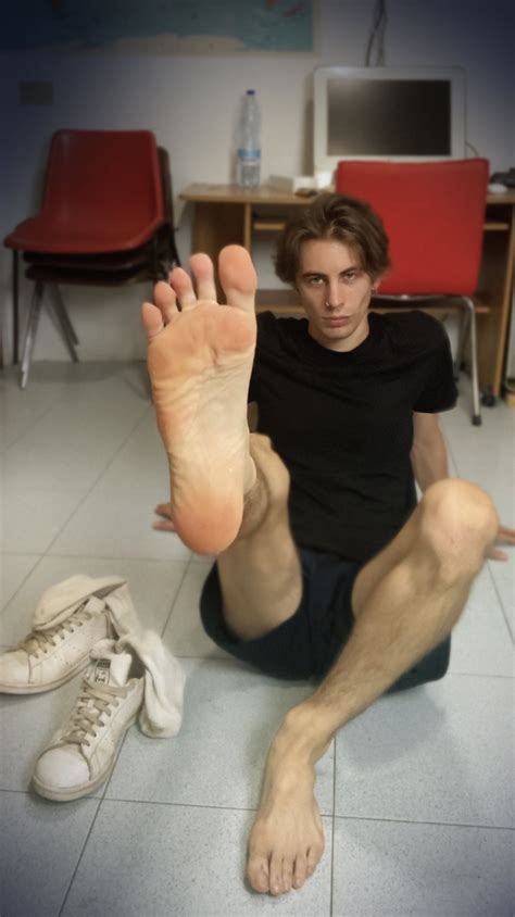 gay ballbusting twitter