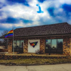 gay bars in cedar rapids