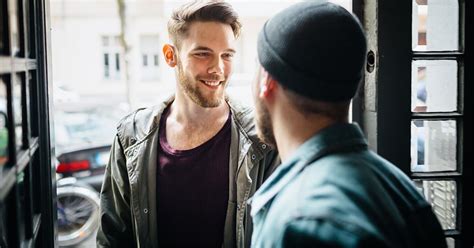 gay dating tips texting