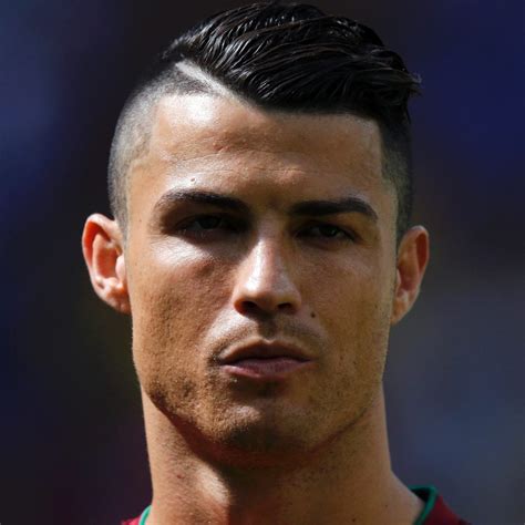 GAYA RAMBUT RONALDO 2018：Membandingkan Karakter Blue Lock dengan Bintang Sepakbola Asli