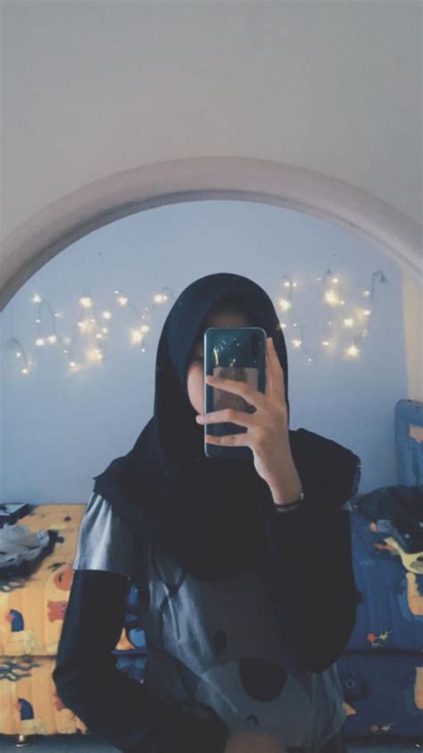 gaya selfie aesthetic hijab