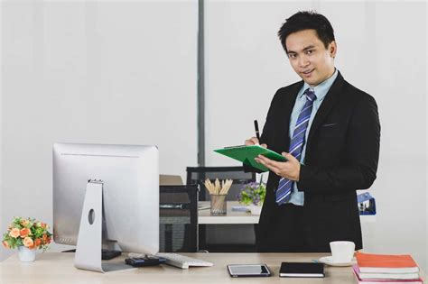 General Manager Adalah