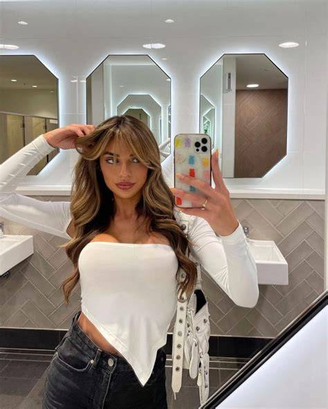 georgia hassarati onlyfans