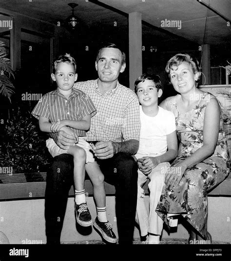 gerry stowell weaver biography