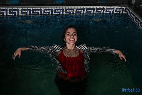 get wet