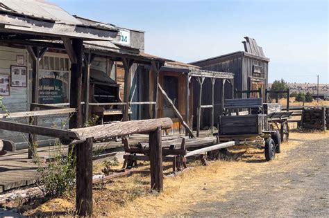ghost towns oregon