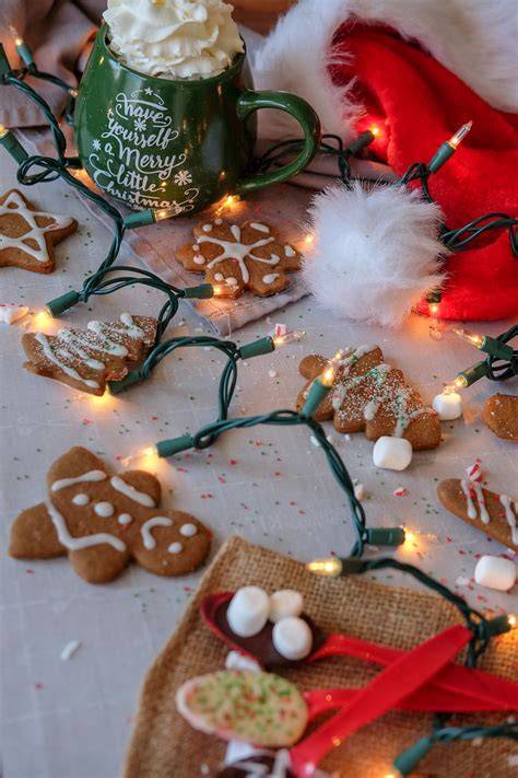 gingerbread nude