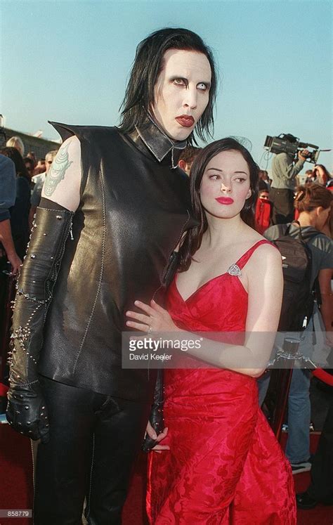 girl from charmed dated marilyn manson