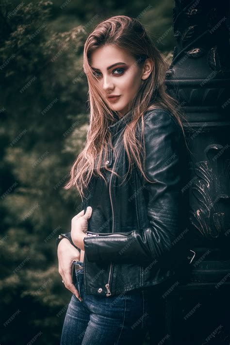 girl with black jacket azck