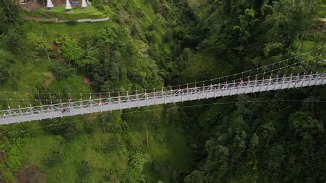 GIRPASANG - Naik Gondola Di Jembatan Girpasang Klaten, Bolak-Balik Cua