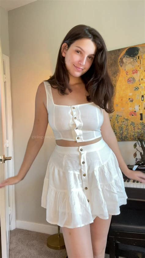 givingyougrace OnlyFans leaked content