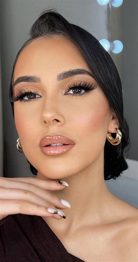 glam nudes