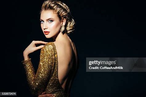 glamorous nude models