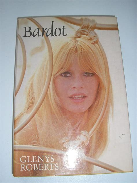 glenys roberts biography sample