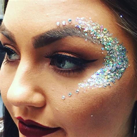 glitter face painting