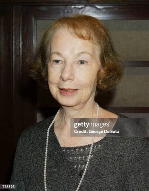gloria whelan biography