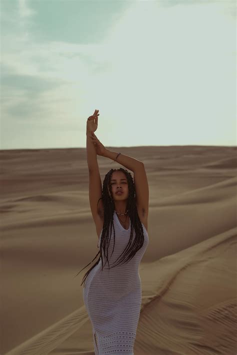 gloriouss nude