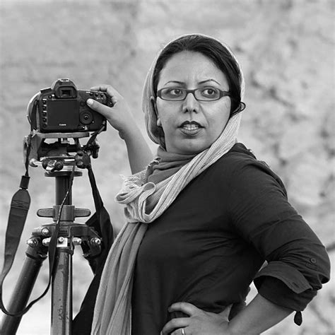 gohar dashti biography examples