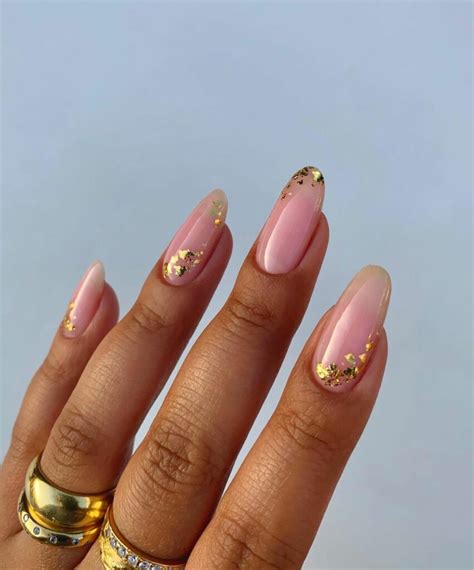 gold nude