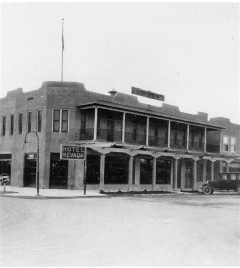 golden gate casino las vegas history