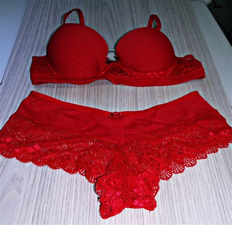 gostosa de lingerie