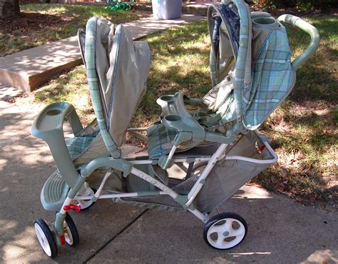 Read Graco Stroller Assembly Instructions 