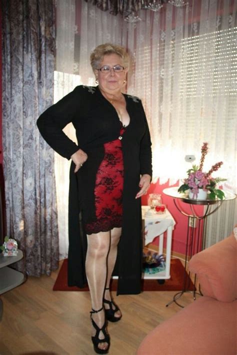 Granny with big clits