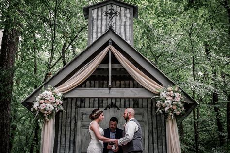 Great Smoky Mountain Wedding Chapels