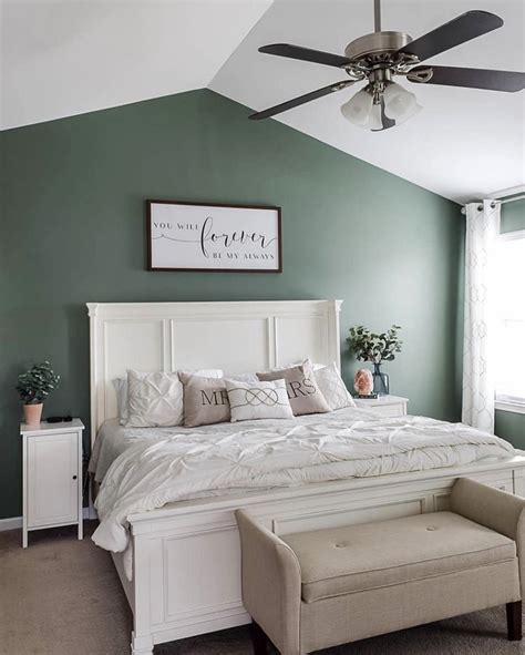 Green Bedroom Paint Colors