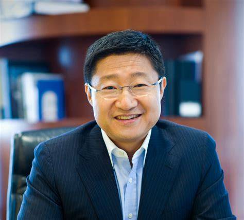 gregory lee samsung biography template