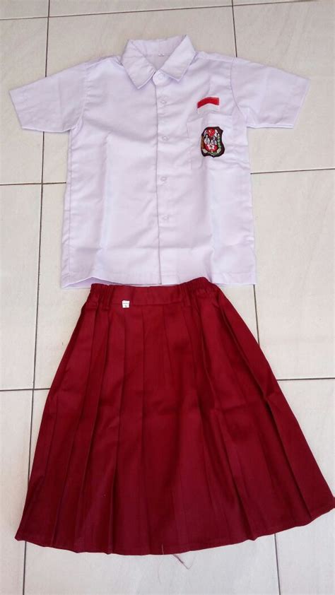 Grosir Baju Seragam Sekolah Surabaya  Grosir Seragam Sekolah Termurah Di Daerah - Grosir Baju Seragam Sekolah Surabaya
