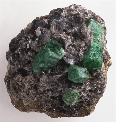 The groundmass is a mixture of kaolinite and irregu