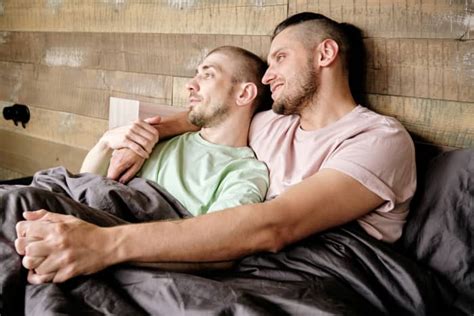 gym gay hookup