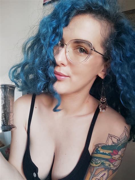 haelle OnlyFans leaked content