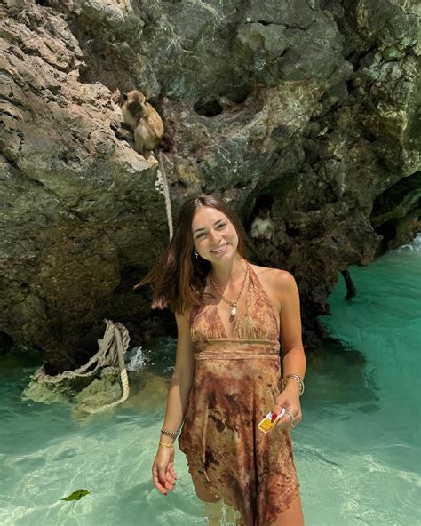 hailey higgins nude
