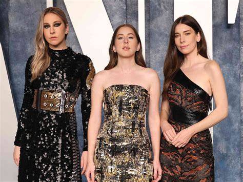 haim sisters nude