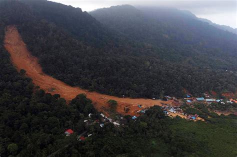 half dozen deceased, a dozen more lost after landslide in Indonesia Java's central