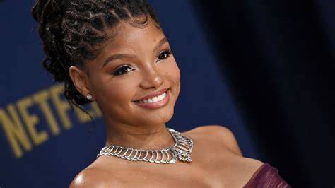 halle bailey nude