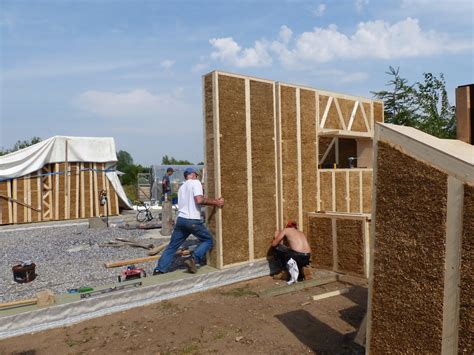 halm isolering vägg