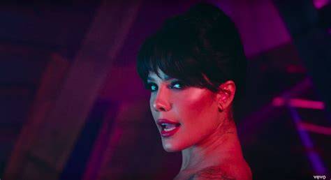 halsey nudes