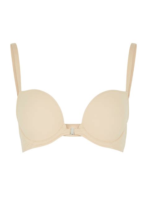 hand bra nude