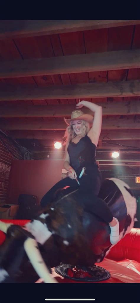 harleehassell OnlyFans leaked content